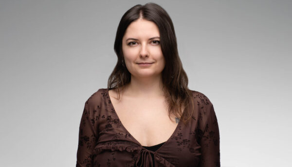 Portrait artistique en studio par Naomi Bromley, Suisse romande